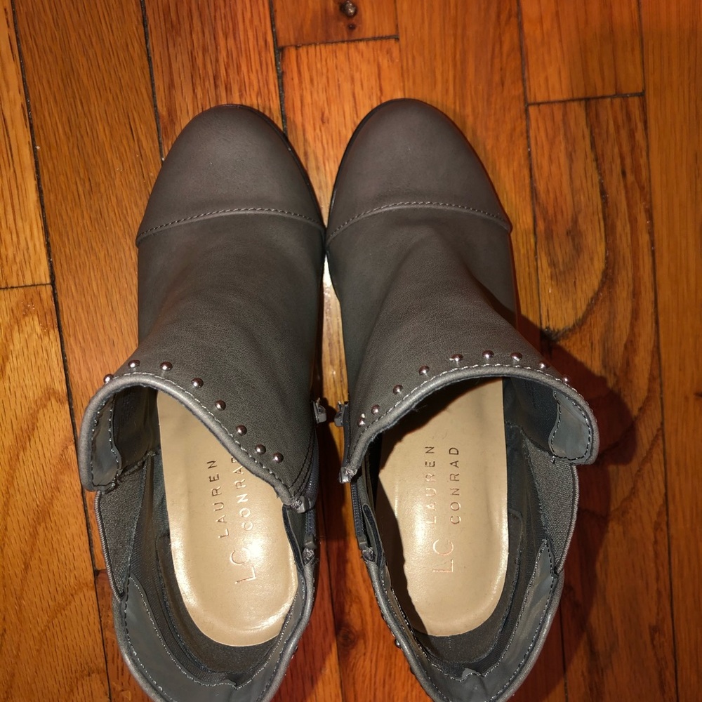 Booties - Picture 5 of 6